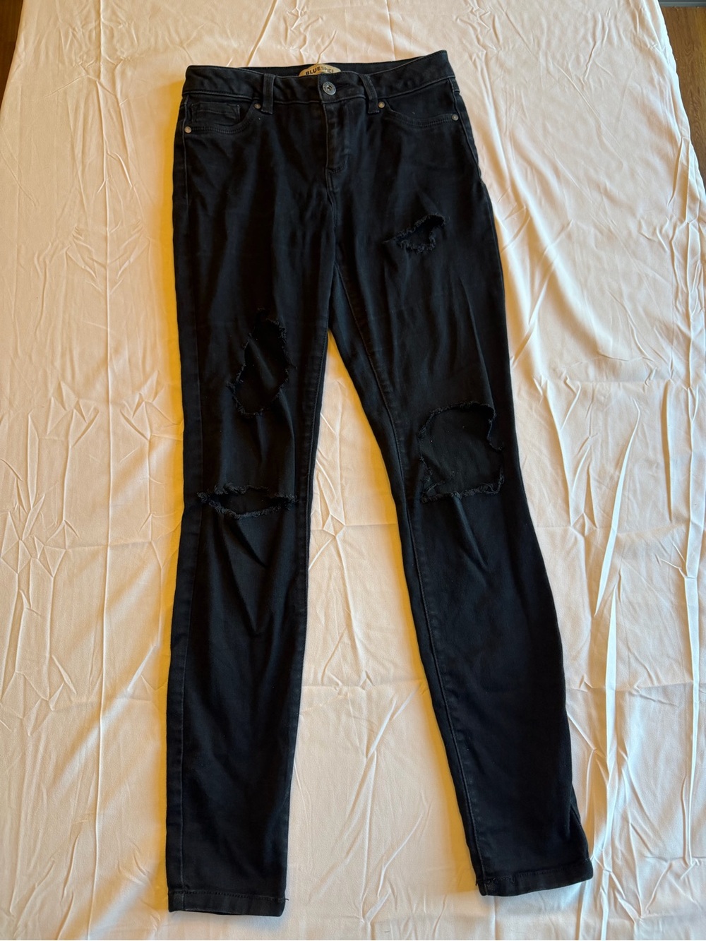 Black Distressed Skinny Jeans for Women